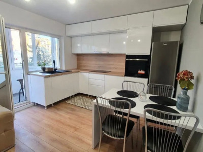 Apartament 2 camere | Decomandat | 53 mpu | Iulius Mall | Intre Lacuri