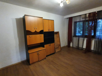 Apartament 3 camere | Decomandat | 64 mpu | Aurel Vlaicu Intre Lacuri
