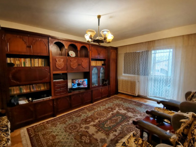Apartament 3 camere | Decomandat | 65mpu | zona Kaufland Mărăști