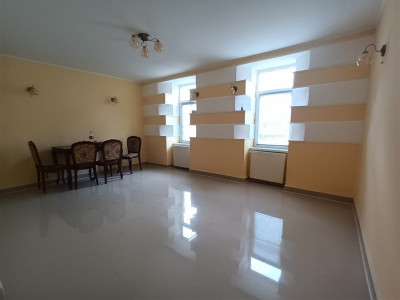 Apartament 2 camere | Decomandat | 55mpu | Piata Mihai Viteazu Centru