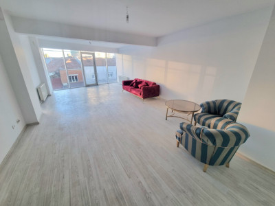 Apartament 3 camere | Bloc Nou | 98mpu | Parcare | Zona Centrala