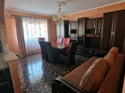 Apartament 3 camere | Decomandat | 65 mpu | 7 minute de Iulius Mall