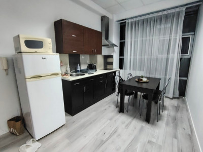 Apartament 3 camere | Decomandat | 67mpu | Zona Piata 1 Mai Marasti