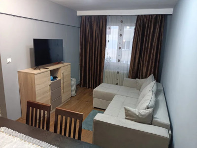 Apartament 3 camere | Decomandat | Parcare | 73 mpu | Dambul Rotund 