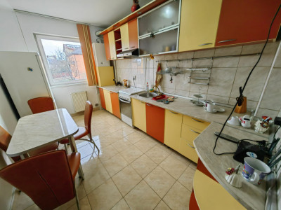 Apartament 2 camere | Etaj intermediar | 52 mpu | Andrei Muresanu 