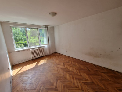 Apartament 2 camere | 41 mpu | zona Sala Sporturilor Plopilor 