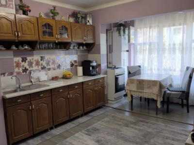 Apartament 2 camere | 48 mpu | zona Str. Lunii Zorilor 