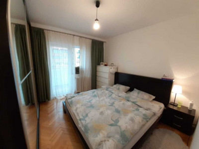 Apartament 3 camere | Decomandat | 65 mpu | Zona Nicolae Titulescu