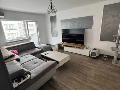 Apartament 4 camere | Etaj intermediar | 80 mpu | zona Aurel Vlaicu