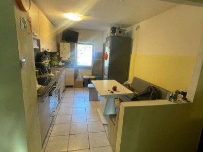 Apartament 3 camere | Decomandat | Garaj | 61 mpu | zona Regal Baciu