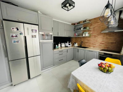 Apartament 3 camere | 74 mpu | Parcare | Zona Calea Turzii Buna Ziua