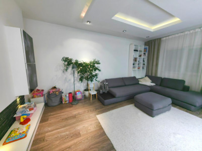 Apartament 3 camere | Parcare | 79 mpu | zona Observator Zorilor