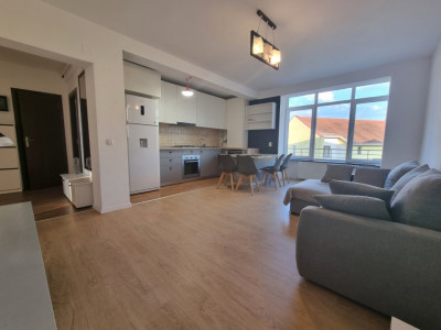 Apartament cu 3 camere | Etaj intermediar | 66 mpu | Eroilor Floresti