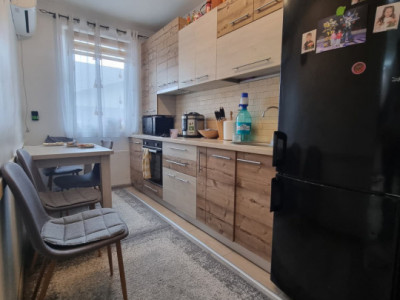 Apartament cu 3 camere | Decomandat | 60 mpu | Parcare | Zona Eroilor 