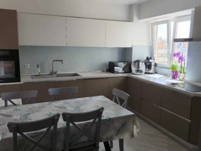 Apartament  3 camere | Decomandat | 80 mpu | Zona Aurel Vlaicu Marasti