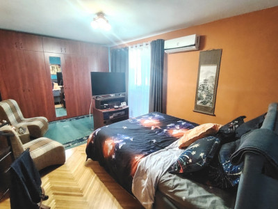 Apartament 2 camere | Decomandat | Garaj | 50 mpu | Zona Lunii Zorilor