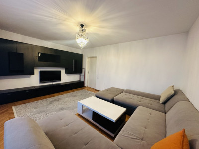 Apartament 3 camere | Decomandat | 74 mpu | zona Arinilor Manastur 