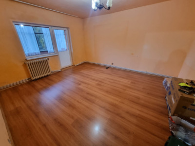 Apartament 4 camere | Decomandat | 78 mpu | Maramuresului D. Rotund