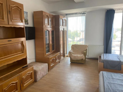 Apartament 3 camere | Decomandat | 70 mpu | Zona Pod Ira Marasti