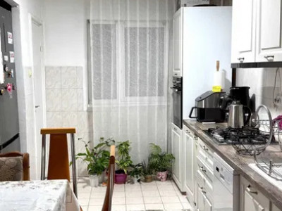 Apartament 3 camere | Decomandat | 66 mpu | Zona OMW Aurel Vlaicu