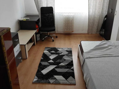 Garsoniera | etaj intermediar | 21 mpu | zona Taberei Manastur