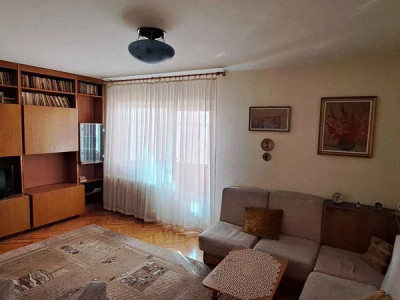 Apartament 3 camere | Decomandat | 67 mpu | Zona Slanic Gheorgheni
