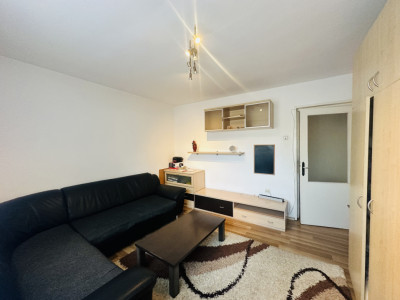 Apartament 4 camere | Decomandat | 65 mpu | zona Mehedinti Manastur