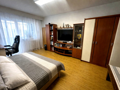 Apartament 4 camere | Decomandat | 76 mpu | Zona Aurel Vlaicu Marasti 