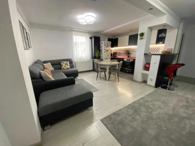 Apartament 3 camere | Etaj intermediar | 65 mpu | Zona Regal Baciu