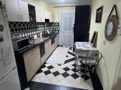 Apartament 3 camere | Decomandat | 67 mpu | Primaverii Manastur