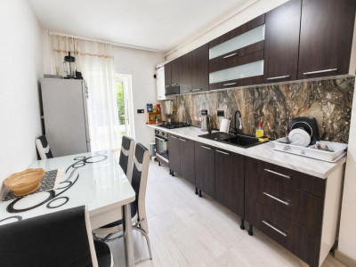 Apartament 2 camere | Decomandat | 43 mpu + 30 terasa | Zona Regal 