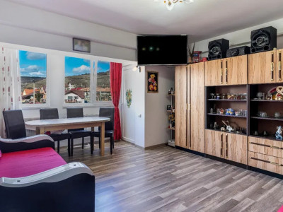 Apartament 2 camere | Decomandat | 60 mpu | Zona Regal Baciu