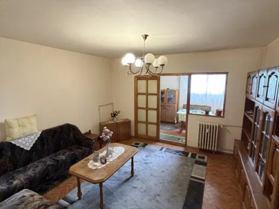 Garsoniera | etaj intermediar | 28 mpu | Gr. Alexandrescu Manastur