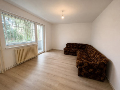 Apartament 3 camere | Decomandat | 64 mpu | Primaverii Manastur