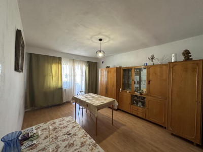 Apartament 3 camere | Decomandat | 65 mpu | Zona Piata Marasti