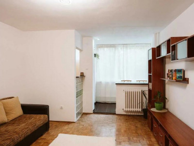 Garsoniera | Etaj intermediar | 28 mpu+4mp balcon | Iulius Mall