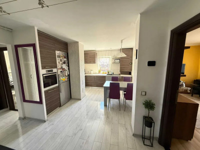 Apartament 3 camere | Decomandat | 68 mpu | Zona Piata Marasti