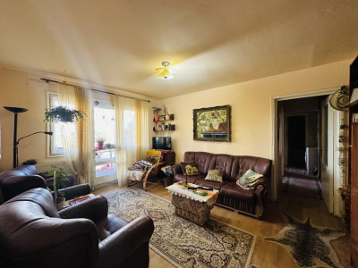 Apartament 3 camere | etaj intermediar | 52 mpu | zona Parang Manastur