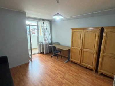 Garsoniera | Decomandata | 28 mpu +4 mp balcon | Zona Piata Marasti 